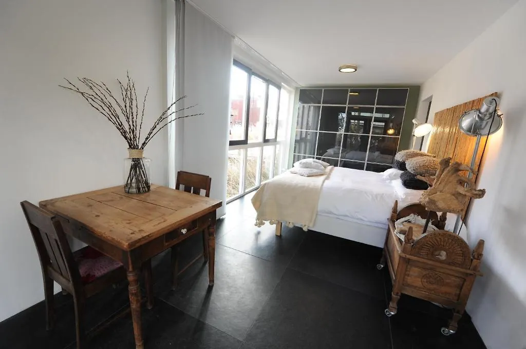 De Groene Tunnel Amsterdam Bed & Breakfast
